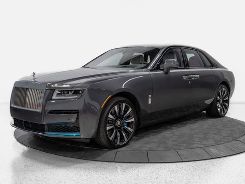 Used 2024 Rolls-Royce Ghost AWD/4WD image 3