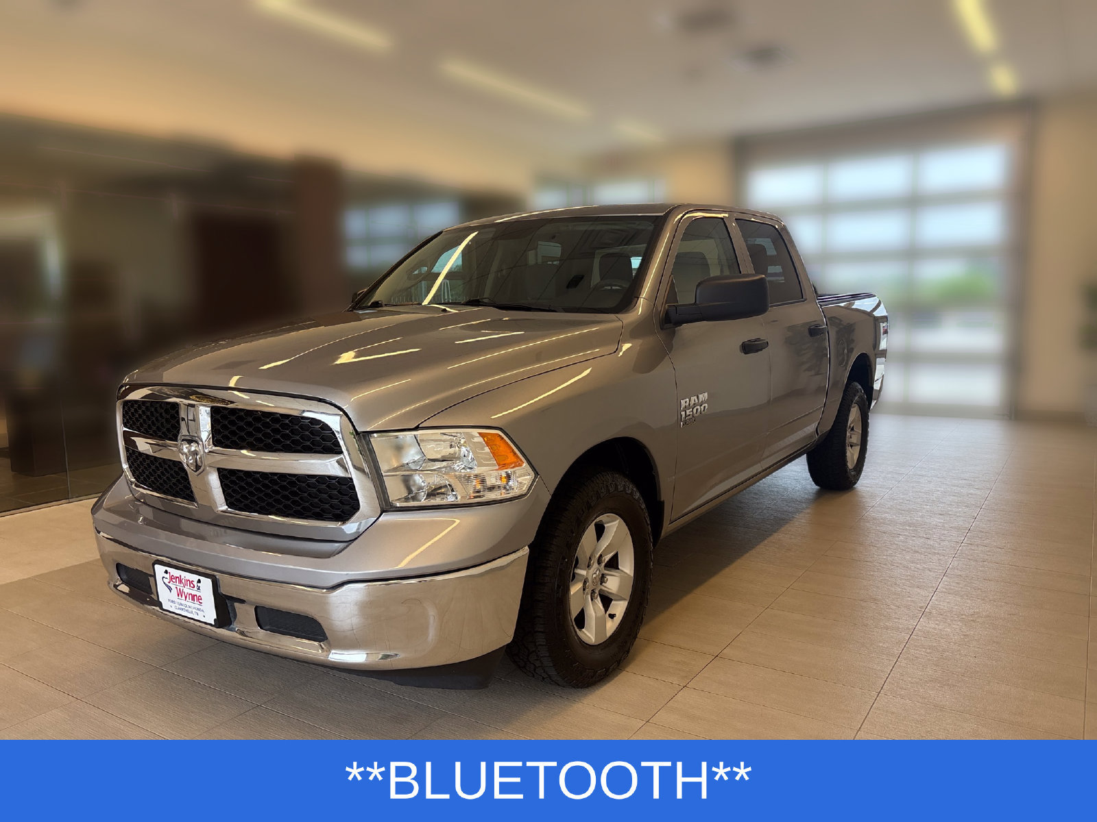 Used 2022 RAM 1500 Classic SLT RWD image 4