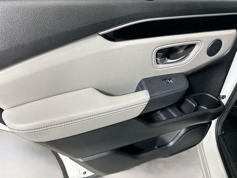 Used 2024 Honda Pilot EX-L image 22