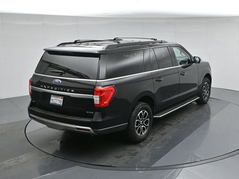Used 2023 Ford Expedition Max XLT image 41