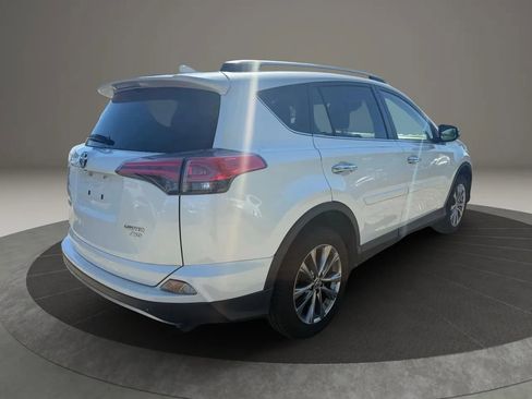 Used 2018 Toyota RAV4 Limited image 7