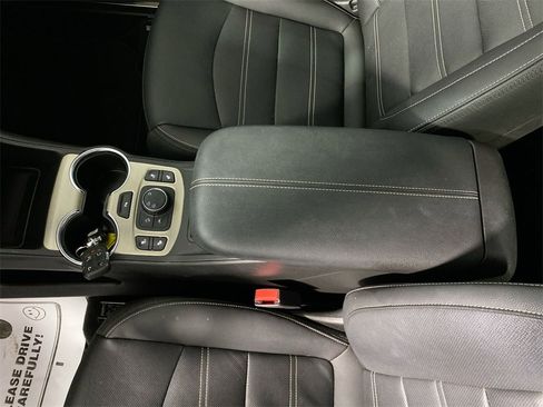 Used 2023 GMC Terrain Denali image 20