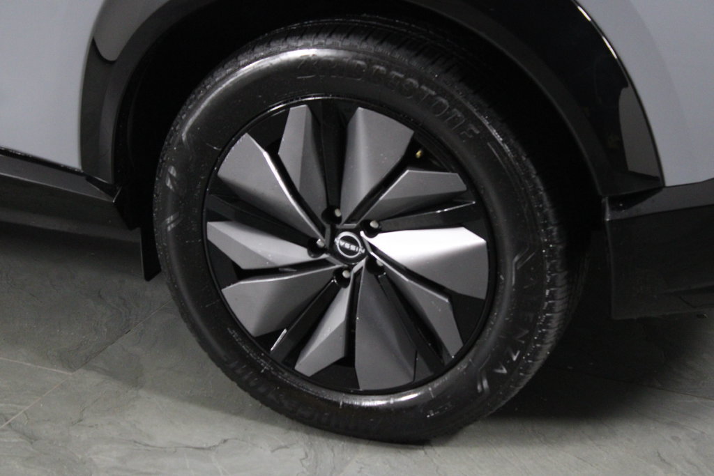 Certified 2024 Nissan Ariya AWD image 15
