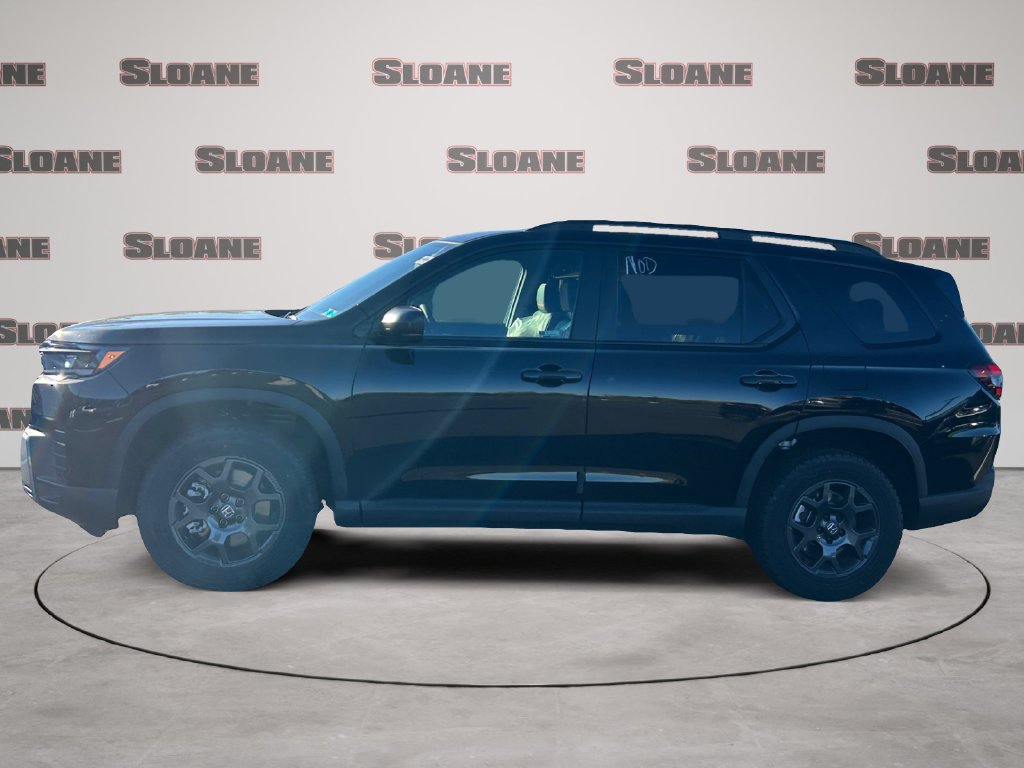 New 2026 Honda Pilot TrailSport image 2