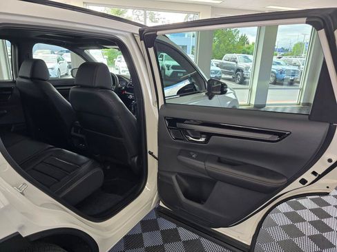 Used 2026 Honda CR-V Sport Touring image 39