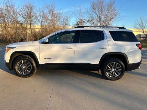 Used 2019 GMC Acadia SLT image 9