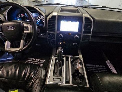 Used 2017 Ford F150 Lariat w/ Equipment Group 502A Luxury image 5