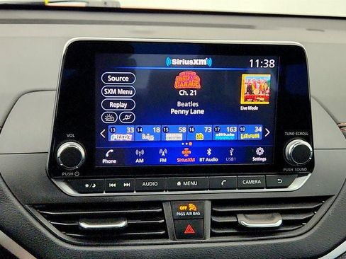 Used 2022 Nissan Altima 2.5 SR FWD image 18