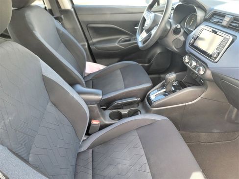Used 2023 Nissan Versa SV image 21