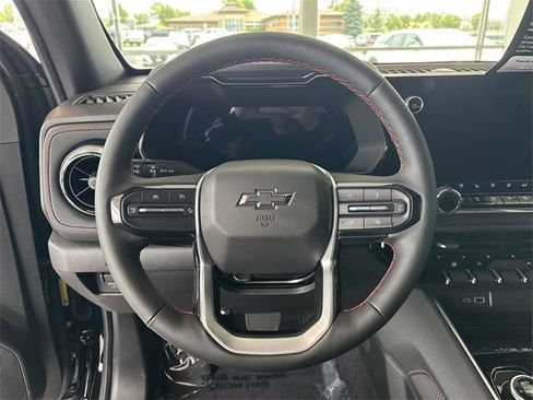 New 2025 Chevrolet Colorado Z71 w/ Technology Package image 32