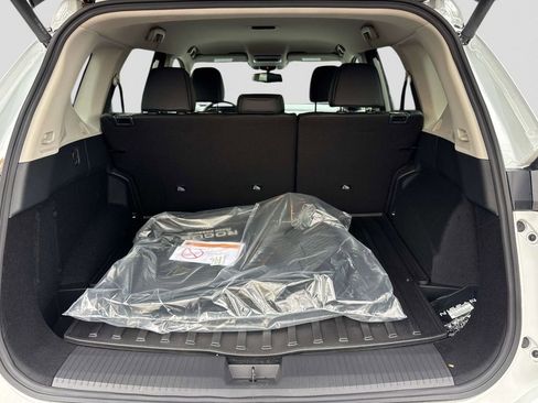 New 2026 Nissan Rogue SV w/ Rock Creek Premium Package image 4