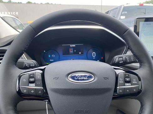 New 2025 Ford Escape SE w/ PHEV Premium Package image 21