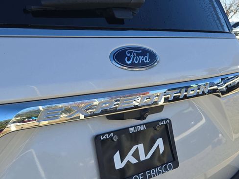 Used 2019 Ford Expedition Limited w/ Equipment Group 301A image 12