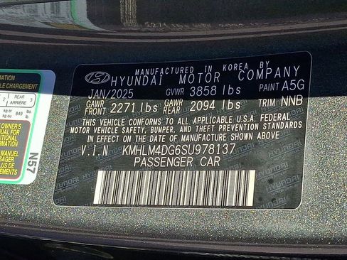 Used 2025 Hyundai Elantra Sport image 27