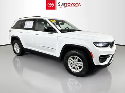 Used 2022 Jeep Grand Cherokee Laredo w/ Luxury Tech Group I