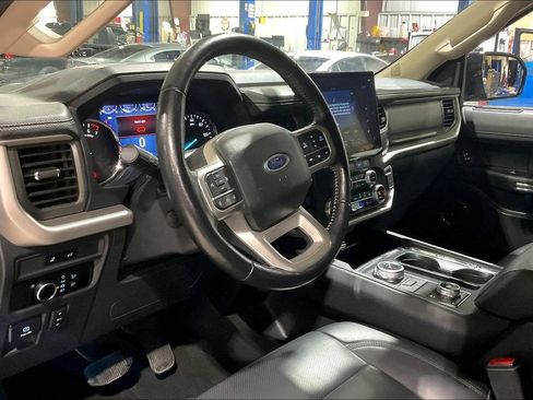 Used 2024 Ford Expedition Max XLT AWD/4WD image 13