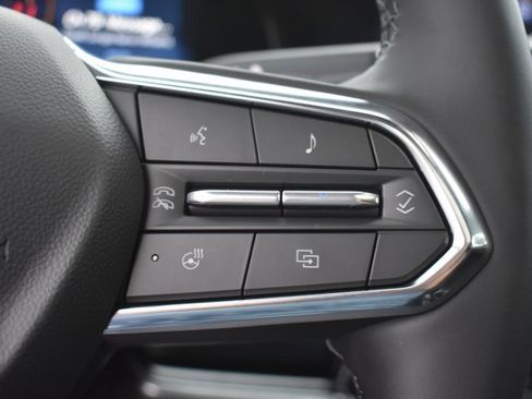New 2026 Chevrolet Equinox LT w/ Safety and Technology Package FWD image 21