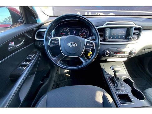Used 2020 Kia Sorento LX w/ LX I4 Convenience Package AWD/4WD image 5