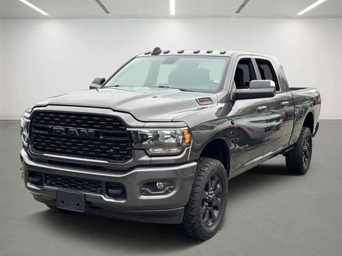 Used 2022 RAM 2500 Big Horn w/ Night Edition AWD/4WD image 1