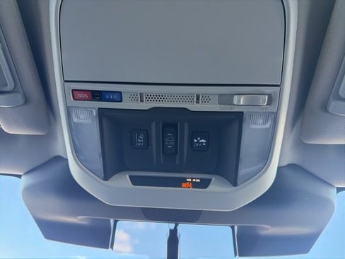 Used 2023 Subaru Forester Premium image 47