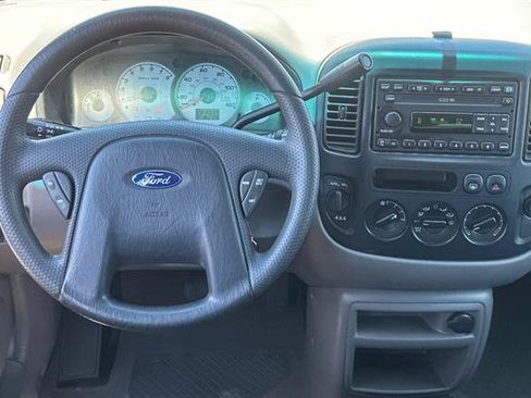 Used 2002 Ford Escape XLT AWD/4WD image 14