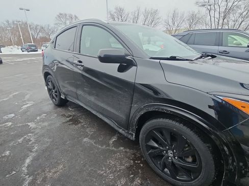Used 2021 Honda HR-V Sport image 2