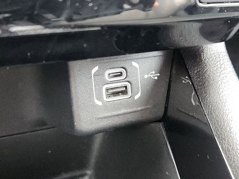 Certified 2022 Jeep Compass Limited image 24