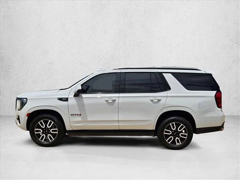 Used 2023 GMC Yukon AT4 w/ Technology Package AWD/4WD image 9