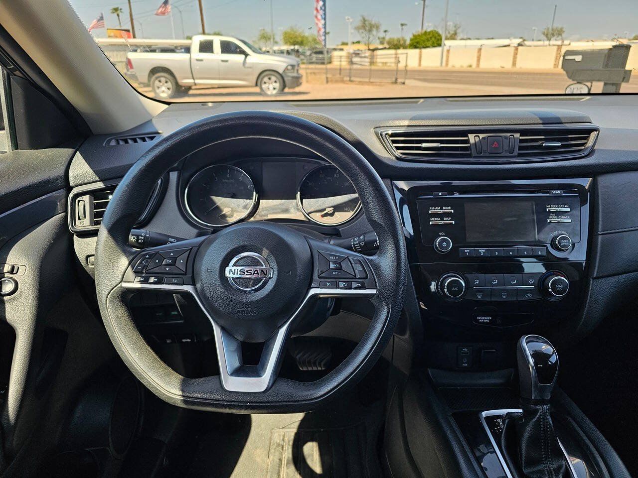 Used 2017 Nissan Rogue S FWD image 12