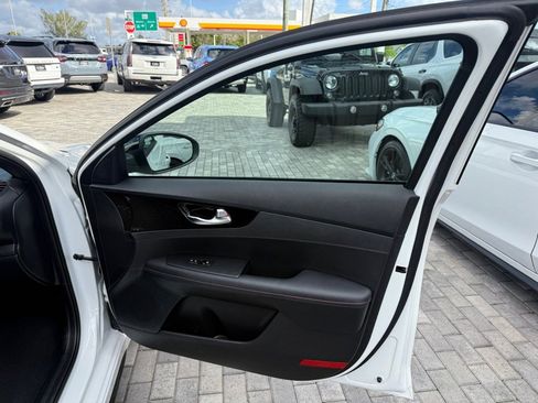 Used 2023 Kia Forte GT image 35