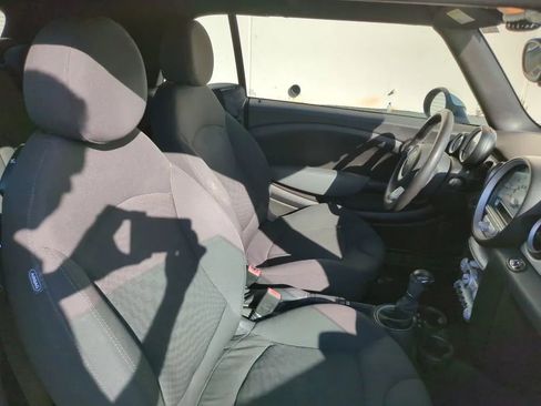 Used 2010 MINI Cooper Convertible image 9