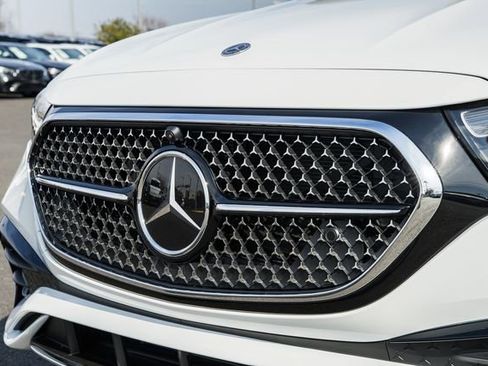 New 2026 Mercedes-Benz E 450 4MATIC Sedan image 12