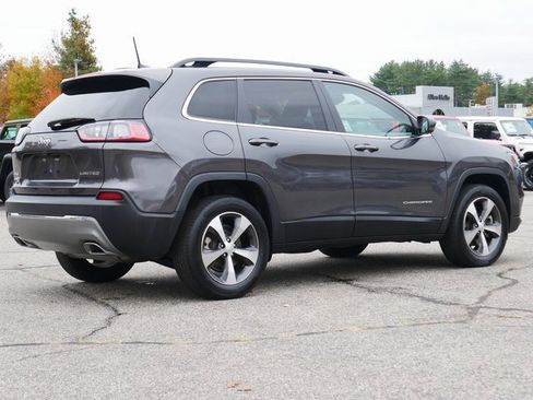 Used 2022 Jeep Cherokee Limited image 6