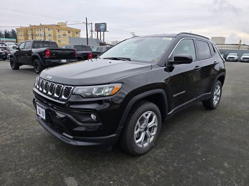 New 2026 Jeep Compass Latitude image 4