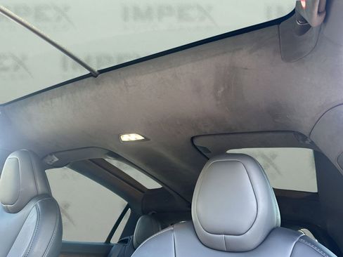 Used 2021 Tesla Model X Long Range image 11