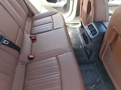 Used 2024 Audi Q8 e-tron Premium Plus image 11