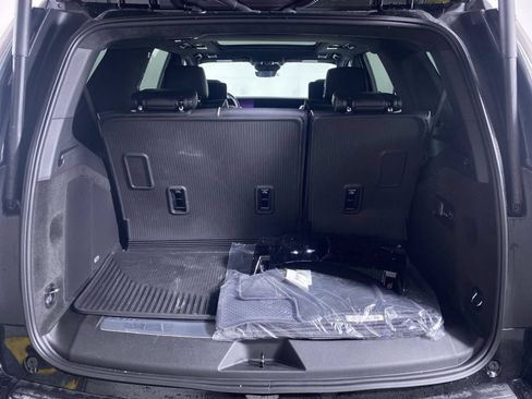 New 2026 Cadillac Escalade Platinum Sport w/ LPO, ONYX Package AWD/4WD image 15