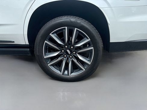 Used 2021 Cadillac Escalade Sport w/ Driver Assist Tech Package AWD/4WD image 11