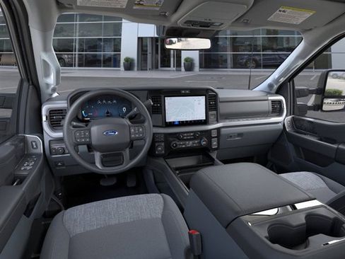 New 2025 Ford F250 XLT w/ Black Appearance Package image 9