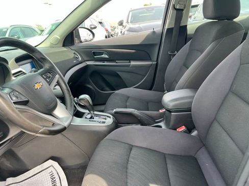 Used 2014 Chevrolet Cruze LT FWD image 13