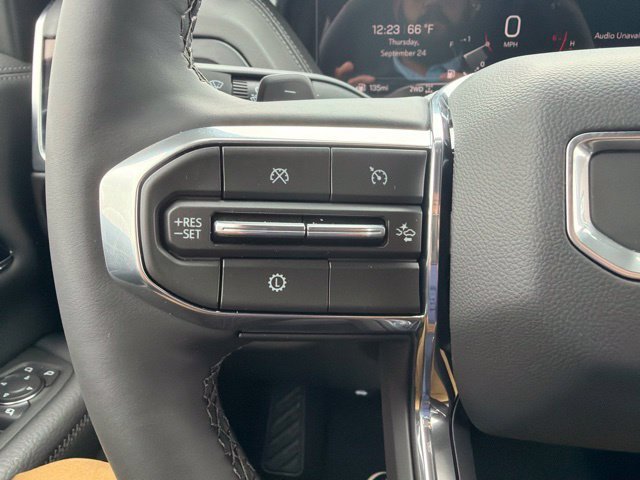 New 2026 GMC Yukon Denali w/ Sun & Power Step Package AWD/4WD image 22