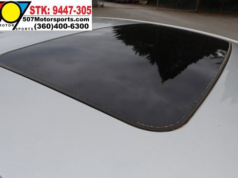 Used 2016 Chevrolet Malibu LT w/ Sun And Convenience Package FWD image 24