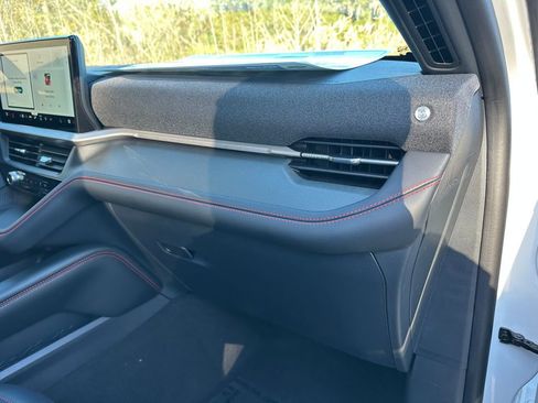 New 2026 Ford Explorer ST image 38