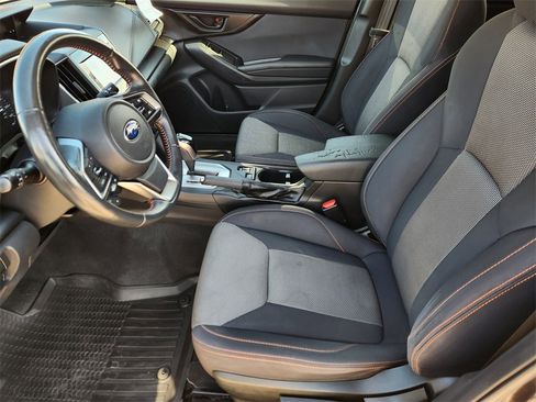 Used 2018 Subaru Crosstrek 2.0i Premium image 12