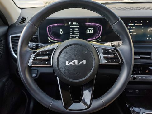 Used 2025 Kia Seltos S image 19