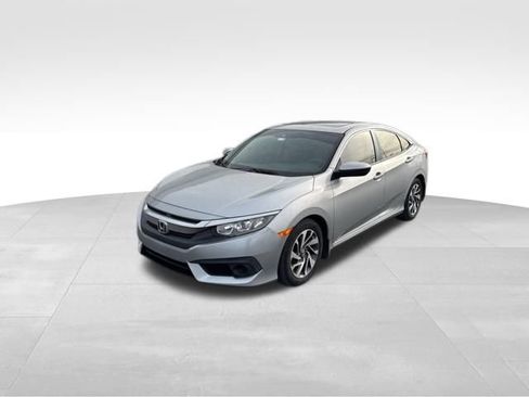 Used 2017 Honda Civic EX image 4