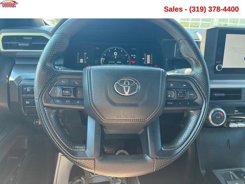 Used 2024 Toyota Tacoma SR5 AWD/4WD image 12