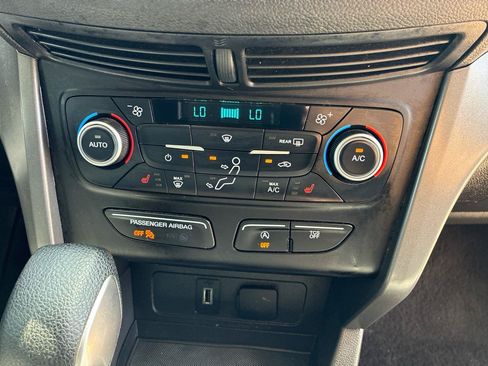 Used 2018 Ford Escape SE AWD/4WD image 49
