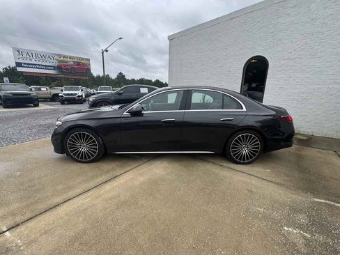 Used 2025 Mercedes-Benz E 350 Sedan w/ Multicontour Seating Package image 2