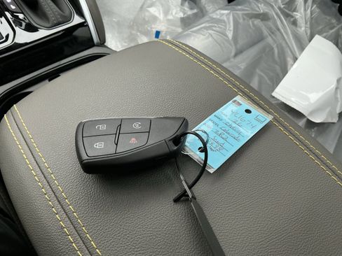 New 2026 Chevrolet Colorado ZR2 w/ Off-Road Front Bumper Package image 19